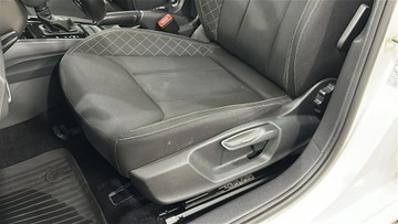 Skoda Scala Hatchback 1.6 TDI 115KM 2020 Škoda Scala Skoda Scala 1,6 tdi SCR Ambition DSG, zdjęcie 16