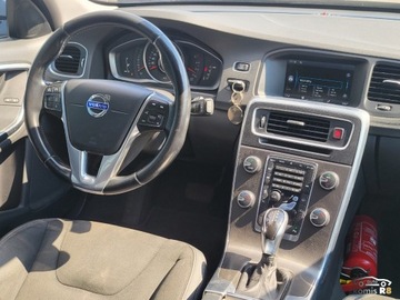 Volvo V60 I Kombi Facelifting 1.6 D2 115KM 2013 Volvo V60 115KM 2013r 230TysKm Automat Oleje Filtry Rozrzad Olej w skrzyni, zdjęcie 14