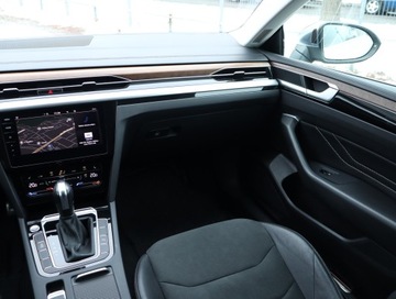 Volkswagen Arteon Fastback Facelifting 2.0 TSI 190KM 2021 VW Arteon 2.0 TSI, Salon Polska, Serwis ASO, zdjęcie 2