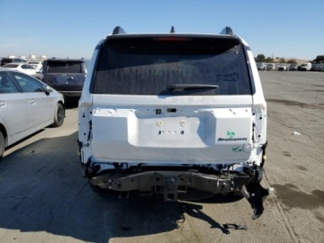 Toyota Land Cruiser VIII 2024 Toyota Land Cruiser 2024, 2.4L, 4x4, od ubezpieczalni 2.4 Hybryda 325KM, zdjęcie 4