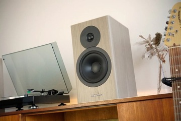 DYNAUDIO EVOKE 20 BLONDE WOOD - WIELKA SKALA, KULTURA I GŁĘBIA BRZMIENIA