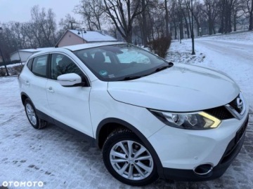 Nissan Qashqai II Crossover 1.2 DIG-T 115KM 2015 Nissan Qashqai Nissan Qashqai 1.2 DIG-T N-Vision 1.2 Benzyna 115KM, zdjęcie 17