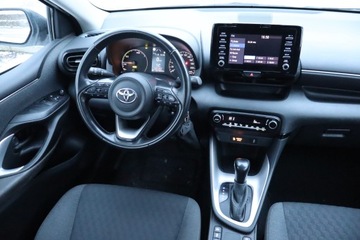 Toyota Yaris IV 2021 Toyota Yaris 1.5 Hybrid, Salon Polska, Serwis ASO, zdjęcie 6