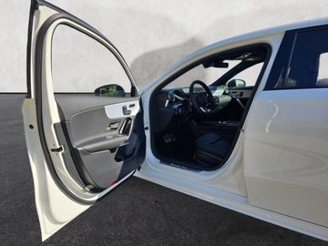 Mercedes Klasa A W177/V177 Hatchback Facelifting 2.0 220 190KM 2024 Mercedes-Benz Klasa A Mercedes-Benz A220 4Matic 2.0 Benzyna 190KM, zdjęcie 9