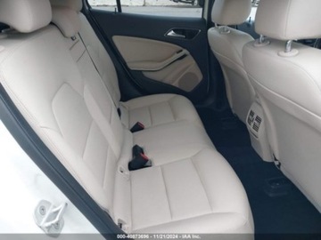 Mercedes GLA I 2017 Mercedes-Benz GLA 2017 Mercedes-Benz GLA GLA 250 4MATIC SUV 2.0 Benzyna, zdjęcie 7