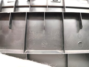 PORSCHE CAYENNE II 7P5 BOCZEK BAGAŻNIKA PRAWY 7P5867038