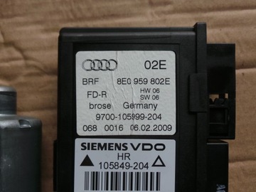 MOTOREK OKNO PRAVÝ ZADNÍ SEAT EXEO 8E0959802E