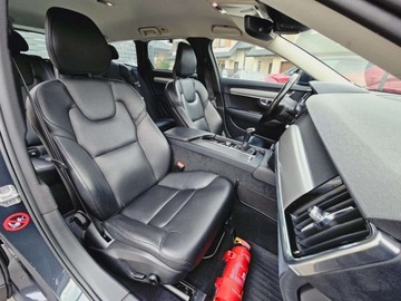 Volvo V90 II Kombi 2.0 D3 150KM 2017 Volvo V90 ___MOMENTUM 2.0D3 150KM FULL LED Virtual Skora Navi Kamera___Gwa, zdjęcie 28