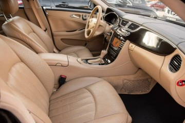 Mercedes CLS W219 Coupe 5.0 V8 (500) 306KM 2005 Mercedes CLS 500 AMG CLS 500 ! 5.0i V8 306KM !, zdjęcie 8