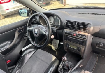 Seat Leon I Hatchback 2.8 T Cupra R 204KM 2001 Seat Leon 2.8 VR6 4x4 LPG Cupra4 Wersja limitowana 2.8 BenzynaLPG 204KM, zdjęcie 17