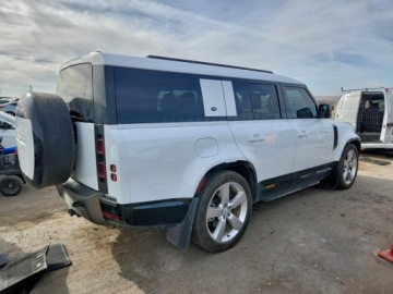 Land Rover Defender IV (L663) 2024 Land Rover Defender 2024 LAND ROVER DEFENDER 130 X-DYNAMIC SE 3.0 Benzyna, zdjęcie 2