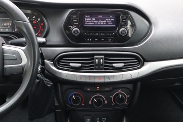 Fiat Tipo II Station Wagon 1.4 95KM 2018 Fiat Tipo 1.4 16V, Salon Polska, Klima, Parktronic, zdjęcie 12