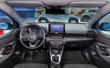 Toyota 2024 Toyota Yaris 1.5 Comfort 1.5 Benzyna 125KM, zdjęcie 4