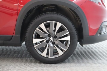 Peugeot 2008 I SUV Facelifting 1.2 PureTech 110KM 2018 Peugeot 2008 1.2 PureTech, 1. Właściciel, Skóra, zdjęcie 14