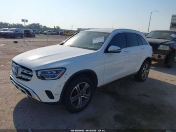 Mercedes GLC C253 2021 Mercedes-Benz GLC 300 Suv 2021 2.0l 2.0 Benzyna 255KM, zdjęcie 1