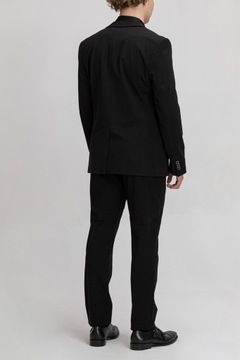 Czarny młodzieżowy garnitur z gumą w pasie rozmiar 170-92-82