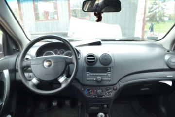 Chevrolet Aveo T250 Hatchback 5d 1.2 DOHC 84KM 2010 Chevrolet Aveo BEMOWO 1.2 Benzyna, 2010 rok produkcji KOMIS TYSIAK, zdjęcie 7