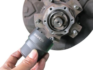 KLUCZ DO PIASTY KOŁA SUZUKI JIMNY VITARA GRAND