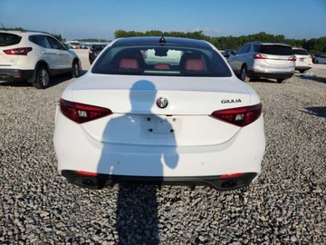 Alfa Romeo Giulia II Sedan Facelifting 2.0 Turbo 280KM 2020 Alfa Romeo Giulia 2020 2.0 Benzyna 280KM, zdjęcie 2