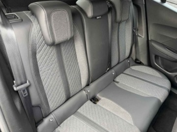 Peugeot 2008 II 2026 Od ręki - Allure e-DCS 1.2 mHEV 110KM / Pakiet Vision &amp; Drive Assist+, zdjęcie 9