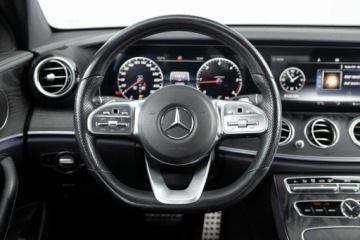 Mercedes Klasa E W213 Limuzyna 2.0 220d 194KM 2019 Mercedes-Benz Klasa E E220d 4 Matic AMG Salon Polska Autotrade Mercedes, zdjęcie 25