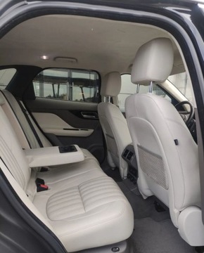 Jaguar F-Pace SUV 3.0 V6 340KM 2016 Jaguar F-Pace 3.0 SC V6 340KM AWD Portfolio 3.0 Benzyna 340KM, zdjęcie 15