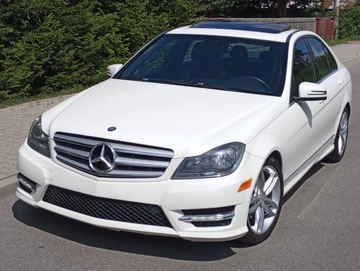 Mercedes Klasa C W205 2013 Automat Biała Perła Skóra Kamera Pakiet AMG Lift, zdjęcie 3