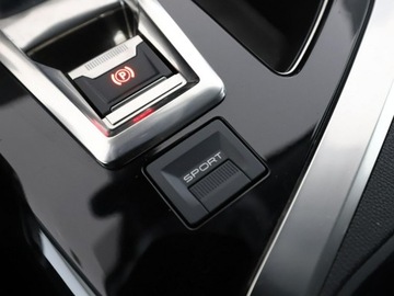 Peugeot 3008 II Crossover 1.2 PureTech 130KM 2019 Peugeot 3008 Allure automat półskóra navi, zdjęcie 31