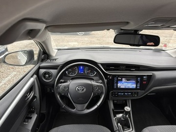 Toyota Corolla XI Sedan Facelifting 1,6 Valvematic 132KM 2017 Toyota Corolla 1.6 benzyna/Biała perła/Kamera, zdjęcie 14