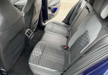 Volkswagen Golf VIII Variant 1.5 eTSI 130KM 2021 Volkswagen Golf 1.5 TSI R-Line 130 KM 2021r Warszawa 1.5 Benzyna, zdjęcie 7