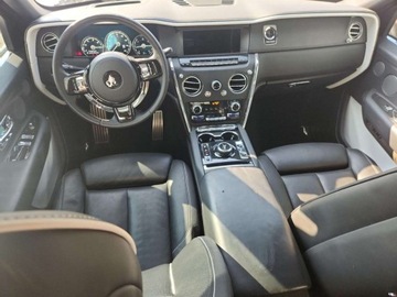 Rolls-Royce 2021 Rolls-Royce Cullinan 2021 6.8l 6.8 Benzyna 563KM, zdjęcie 8