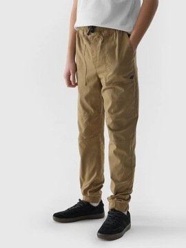 SPODNIE CHŁOPIĘCE 4F JOGGERY DZIECIĘCE CASUAL TKANINOWE BAWEŁNIANE 146