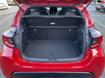 Toyota Yaris IV Hatchback Facelifting 1.5 Hybrid Dynamic Force 116KM 2026 Style 1.5 Hybrid 116KM | Podgrzewane fotele!, zdjęcie 16