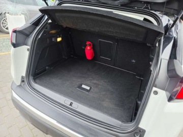 Peugeot 3008 II Crossover 1.2 PureTech 130KM 2018 Peugeot 3008 ___White Pearl___ALLURE___130KM LED Skora Kamera Virtual Cock, zdjęcie 17