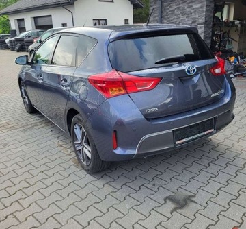 Toyota Auris II Hatchback 5d 1.8 HSD 136KM 2014 Toyota Auris Toyota Auris Hybryda 1.8 Hybryda Plug-in 136KM, zdjęcie 4