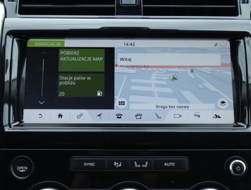 Land Rover Discovery V Terenowy 2.0 SD4 240KM 2017 Land Rover Discovery 2.0 Sd4, Salon Polska, zdjęcie 12