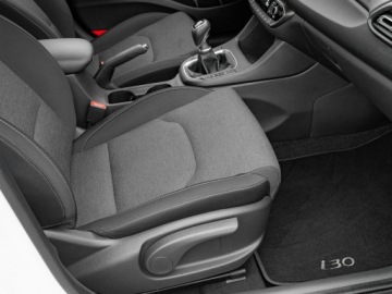 Hyundai i30 III Hatchback Facelifting 1.5 T-GDI 48V 160KM 2023 Hyundai i30 WJ9245L#1.5 T-GDI 48V Smart Podgrz.f I, zdjęcie 32