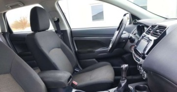 Mitsubishi ASX I SUV Facelifting 2016 1.6 117KM 2017 Mitsubishi ASX Mitsubishi ASX 1.6 Benzyna 117KM, zdjęcie 24