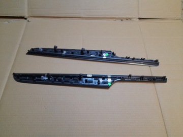 LIŠTA DEKORACE DVEŘE PORSCHE MACAN 95B