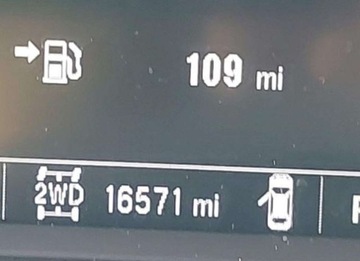 Chevrolet TrailBlazer II 2023 Chevrolet Trailblazer 2023, 1.3L, 4x4, LT, po gradobiciu 1.3 Benzyna 155KM, zdjęcie 12