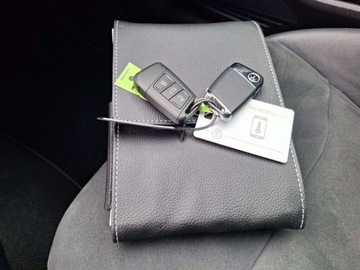 Volkswagen Arteon Fastback Facelifting 2.0 TDI 200KM 2022 Volkswagen Arteon serwis ASO 2.0TDI 200KM pakiety AppConnect kamera grz.sz, zdjęcie 37