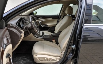 Opel Insignia I Sedan 2.0 Turbo ECOTEC 250KM 2013 Opel Insignia 2,0T (250KM) 4x4 Salon PL 2013 r. 2.0 Benzyna 250KM, zdjęcie 6