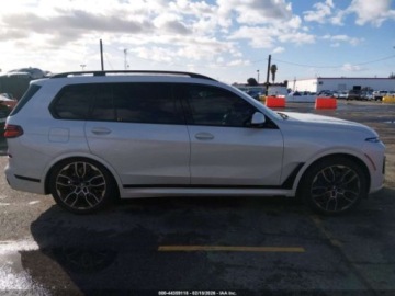 BMW X7 2024 BMW X7 2024 BMW X7 XDRIVE40I 3.0 Benzyna 375KM, zdjęcie 2