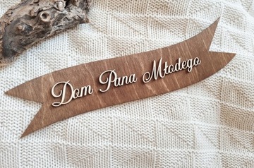 DOM PANA MŁODEGO napis WSTĘGA 30 cm