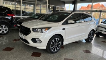 Ford Kuga II 2017 Ford Kuga Ford Kuga 2.0 TDCi 4x4 ST line Automat 2.0 Diesel 180KM