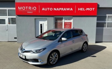 Toyota Auris II Hatchback 5d Facelifting 1.8 Hybrid 136KM 2016 Toyota Auris II Lift, 2016R, Bezwypadkowa, Automat, Zarejestorwana w PL, V, zdjęcie 3