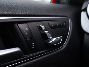 Mercedes Klasa B W246 Sports Tourer Facelifting 1.6 180 122KM 2017 Mercedes B B 180, Automat, Skóra, Navi, Klima, zdjęcie 19