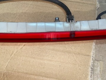 BMW F11 SERIE 5 TOURING TŘETÍ SVĚTLO STOP + OSTŘIKOVAČ OKNO