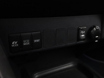 Toyota RAV4 IV MPV Facelifting 2.5 Hybrid 197KM 2017 Toyota RAV-4 HEV klima auto kamera i czujniki, zdjęcie 25
