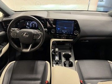 Lexus NX II SUV Facelifting 2.5 450h+ 309KM 2023 Lexus NX 450h+ Prestige AWD II (2021-) Lexus NX 45, zdjęcie 2